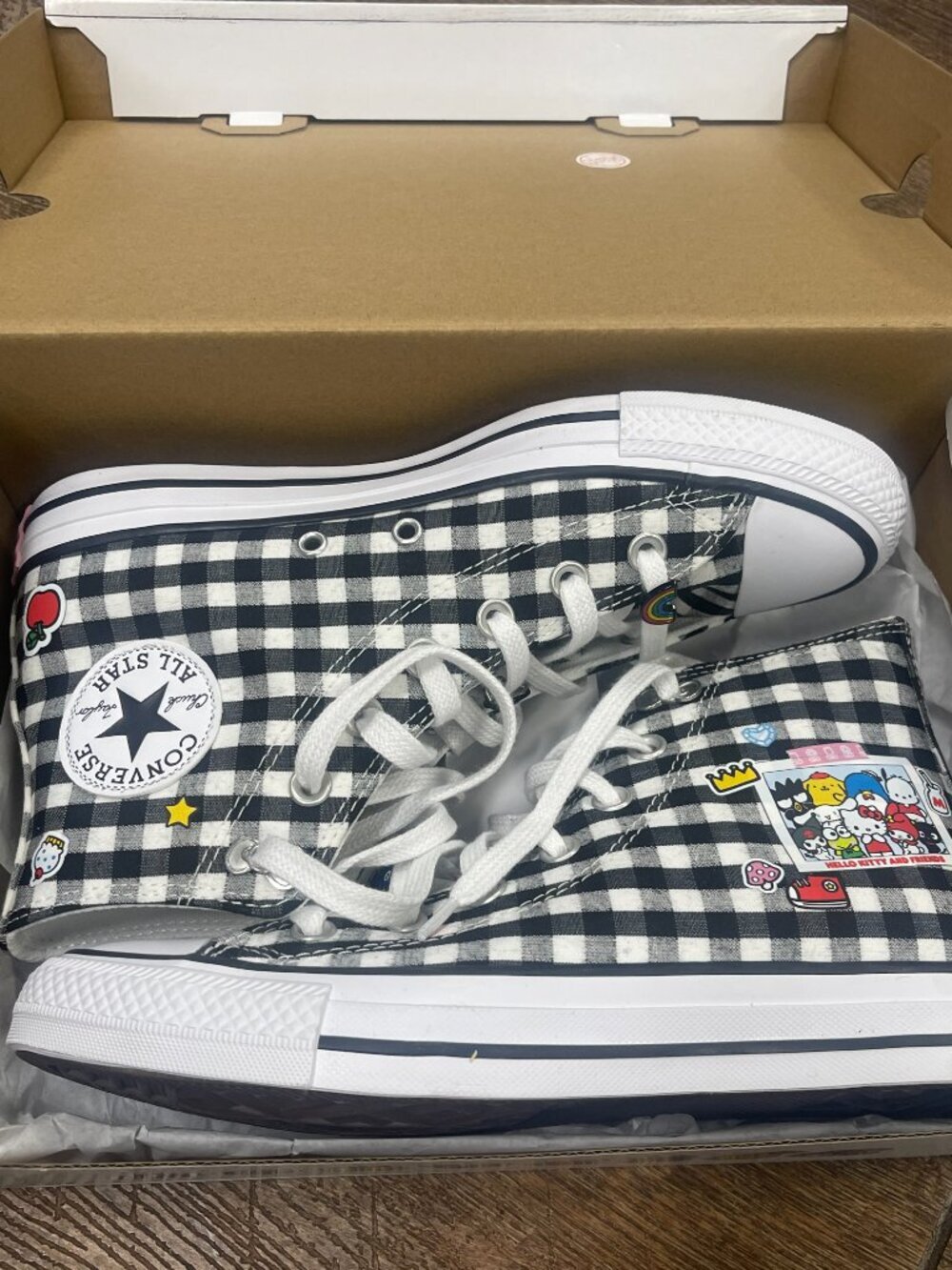 Converse x Hello Kitty & Friends Gingham High Tops NWT Women's 6.5 - Picture 8 of 13